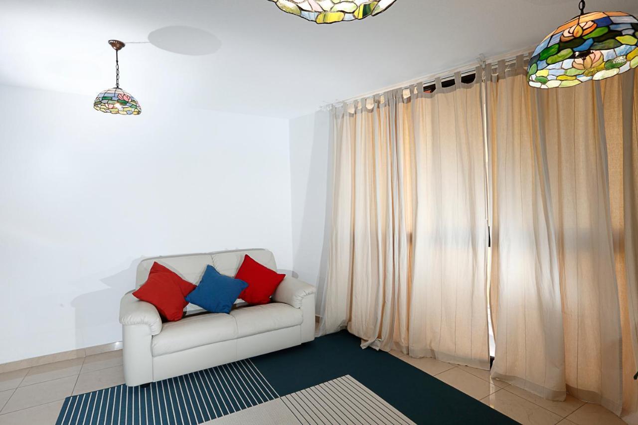Apartamento Frente Al Puerto De Candelaria A 20 Metros De La Playa. Екстер'єр фото